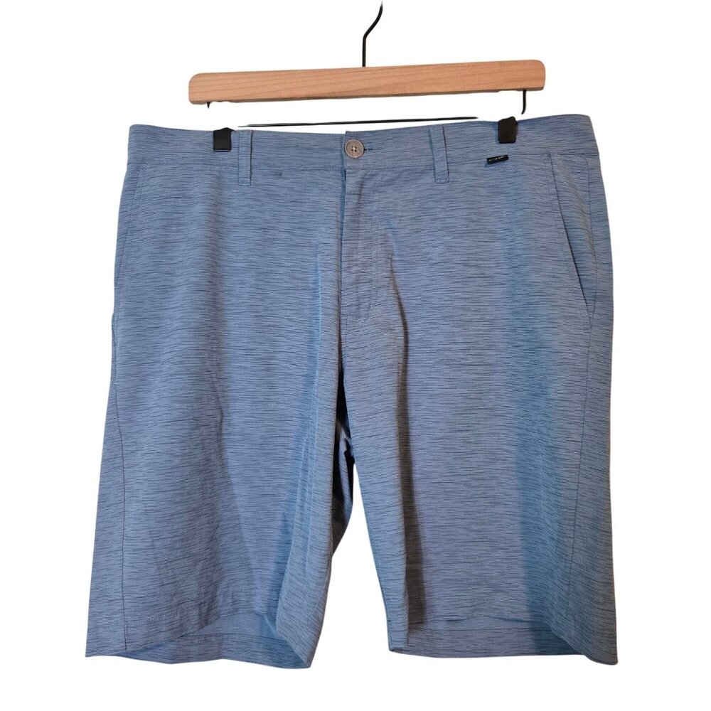 Travis Mathew shorts mens 36 light blue Golf Performance